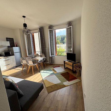 Appartement Le Madargue Idealement Place Шатель-Гийон Экстерьер фото