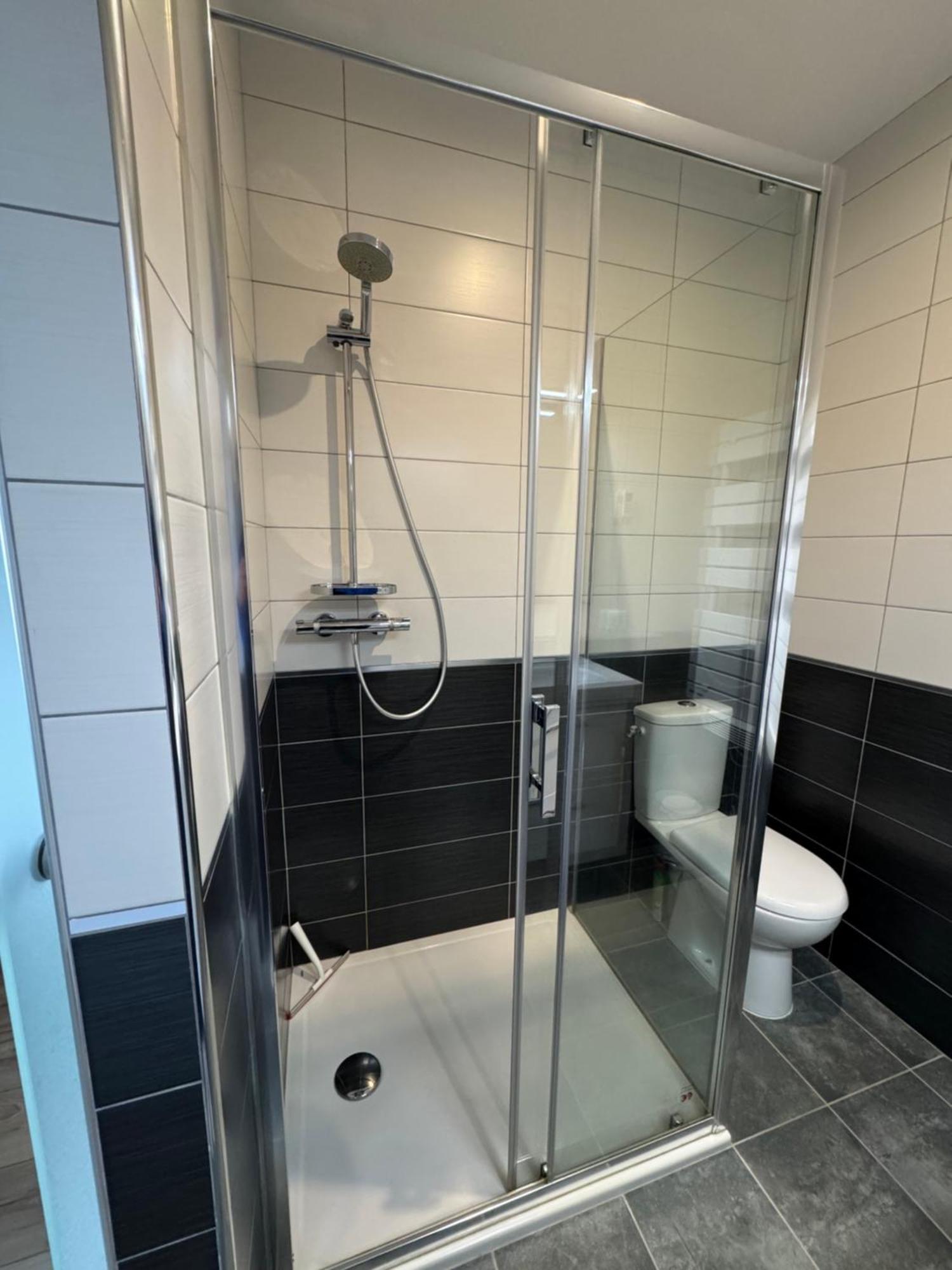 Appartement Le Madargue Idealement Place Шатель-Гийон Экстерьер фото